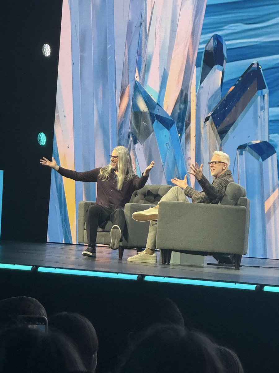 CharaspowerAI's tweet photo. James Gunn just showed up at Adobe MAX!
The 🐐 is in the building.
DC, Marvel, pure creativity…
We’re eating good 🎬🔥

#AdobeMAX2025 #CreateWithFirefly #JamesGunn #AdobeFireflyAmbassadors https://t.co/H0RkxeVXng