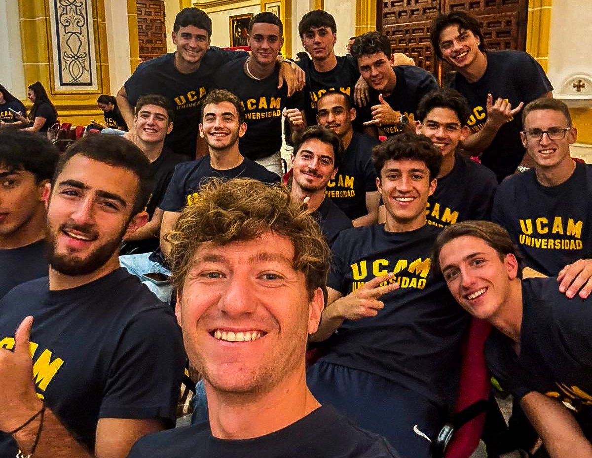 ⭐️ El primer equipo y las secciones que forman parte de la <a href="/ucamcf_academy/">UCAM Murcia CF Academy</a> están presentes hoy en la #GalaDeporteUCAM. 

Un evento que reconoce el esfuerzo, la dedicación y los valores que compartimos: pasión, formación y deporte. 💙

📍 Monasterio de Los Jerónimos.