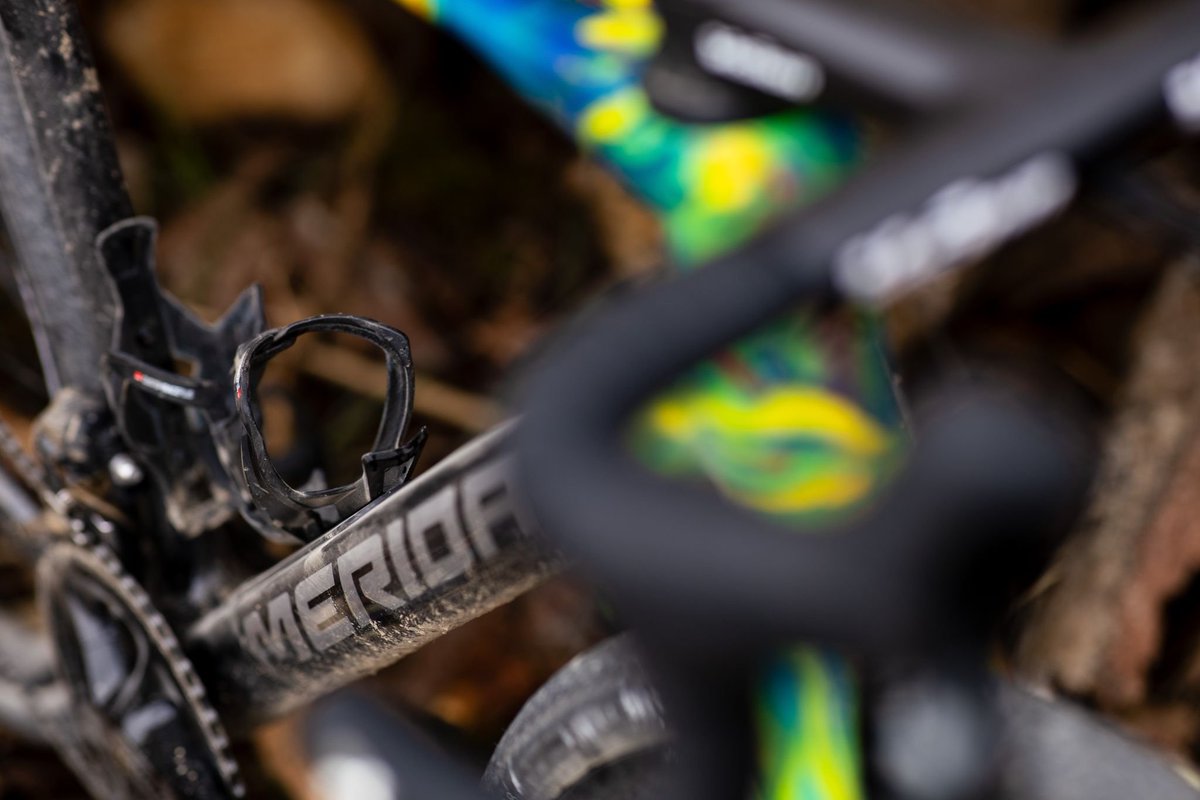 MeridaProRoad's tweet image. It&apos;s been a couple of weeks since the #gravel World championships in the Netherlands where @matmohoric rode to a Bronze medal. He did so on a new @MeridaBikes gravel model that is about to be launched in early November - so stay tuned! #biketech #innovation #MoreBike