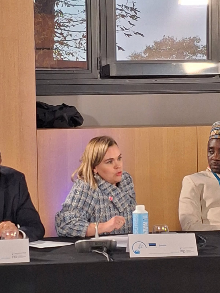 MFAestonia's tweet photo. Today at #PPF2025, Undersecretary @MinnaLiinaLind took part in a roundtable on safeguarding access to independent journalism & trustworthy information. 

On the sidelines, Estonia 🇪🇪 proudly joined the Council of the International Fund for Public Interest Media (#IFPIM).

In an era of rising authoritarianism & shrinking civic space, defending open information environments is more vital than ever.

This step reinforces Estonia’s long-standing commitment to press freedom, the protection of journalists, & the promotion of pluralistic, reliable media which are cornerstones of any healthy democracy.