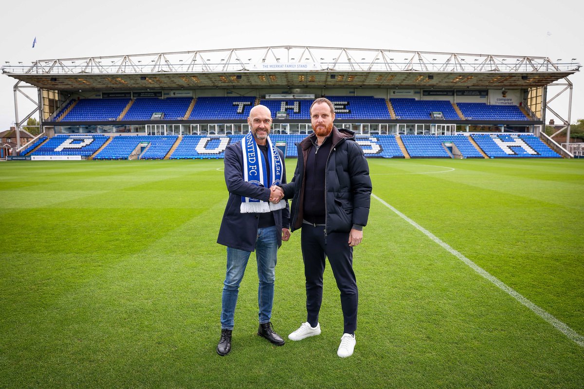 📸 Luke Williams will be joined by Assistant Manager, Ryan Harley 🤝

Welcome to Posh, Ryan.

#pufc