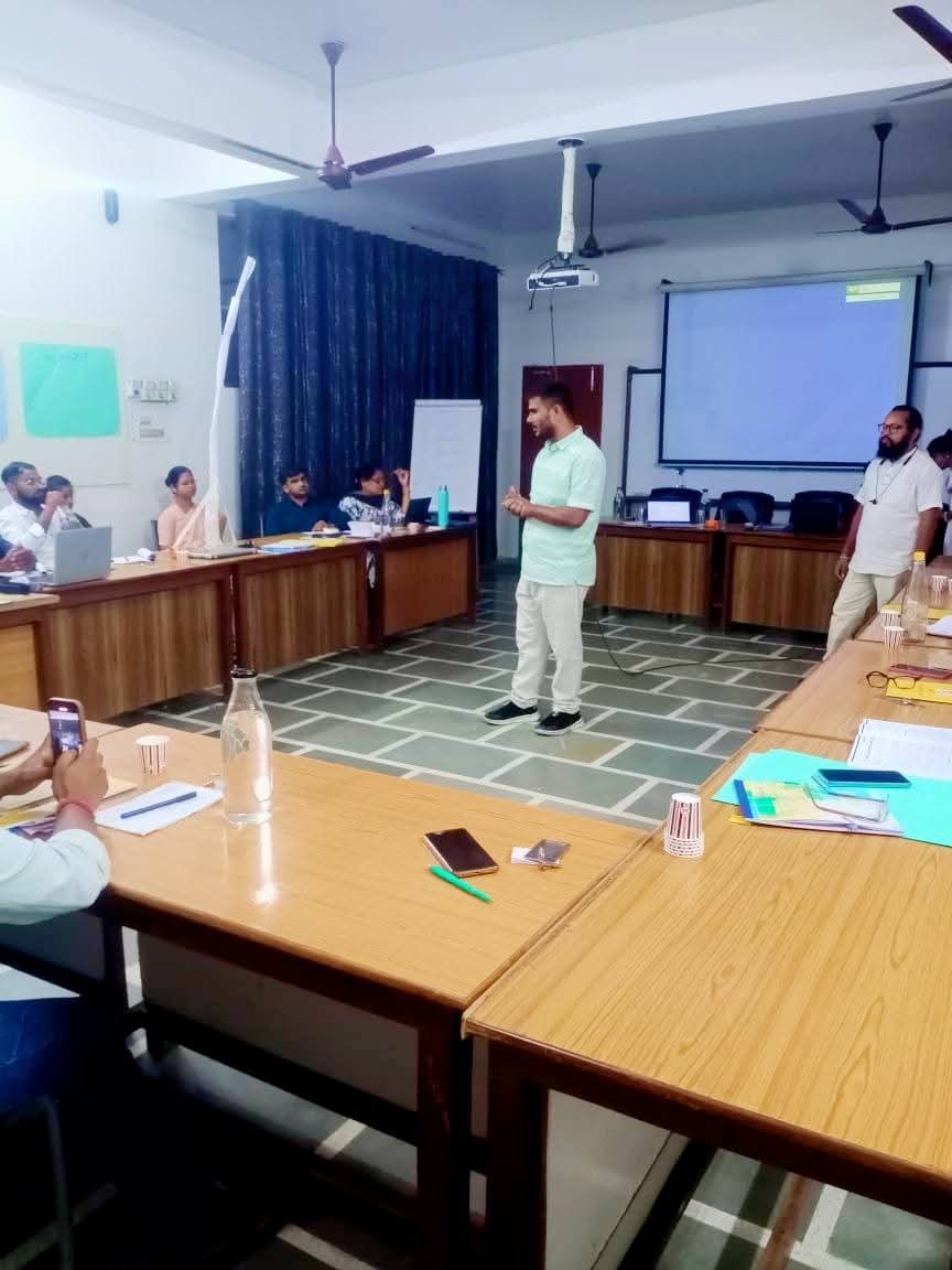 DGSAJMER's tweet photo. आज लखनऊ में “Entrepreneurship Development Programme (EDP)” के तहत “Management Skills” पर सत्र लेने का अवसर मिला।
देश के अलग-अलग राज्यों से आए प्रतिभागियों का जोश और सीखने की भावना इस सत्र को यादगार बना गई।

🌱 सीखना और सिखाना — यही सफलता की असली पहचान है।

#EDPTraining #Lucknow https://t.co/mzPNN9P0M2