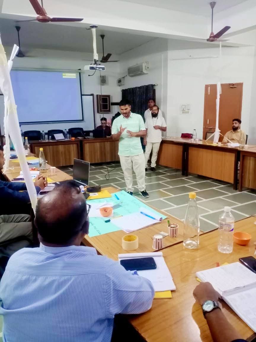 DGSAJMER's tweet photo. आज लखनऊ में “Entrepreneurship Development Programme (EDP)” के तहत “Management Skills” पर सत्र लेने का अवसर मिला।
देश के अलग-अलग राज्यों से आए प्रतिभागियों का जोश और सीखने की भावना इस सत्र को यादगार बना गई।

🌱 सीखना और सिखाना — यही सफलता की असली पहचान है।

#EDPTraining #Lucknow https://t.co/mzPNN9P0M2
