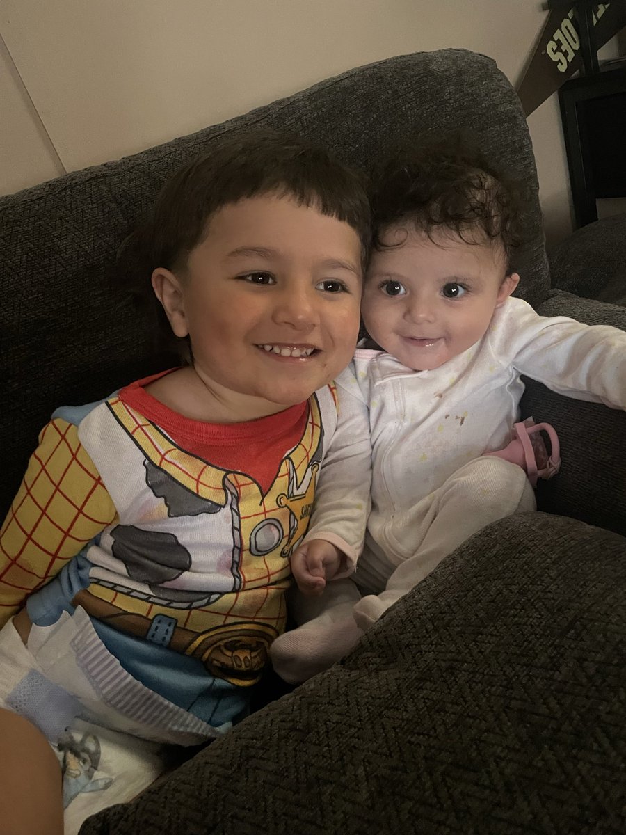 LiseYasmine's tweet photo. my babies https://t.co/fDk1tBvZ2j