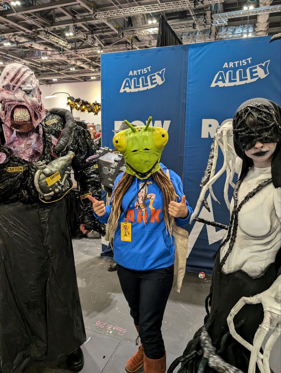 InkLaPuss's tweet photo. @arkofsolana @MCMComicCon https://t.co/pu61O4wF8H