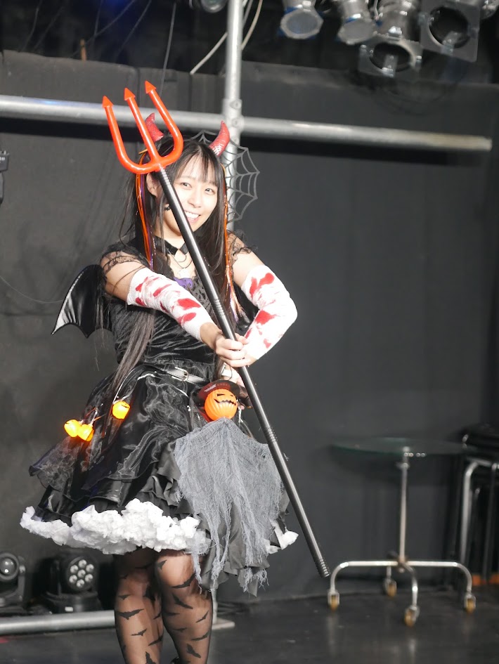 ER6NLYbm1frp4aj's tweet photo. #ミルキー妖精あーみーちゃん #ハロウィーン＃#日本橋UPs #LIVE_EXPLOSION
トライデント https://t.co/xMMRCc01mk