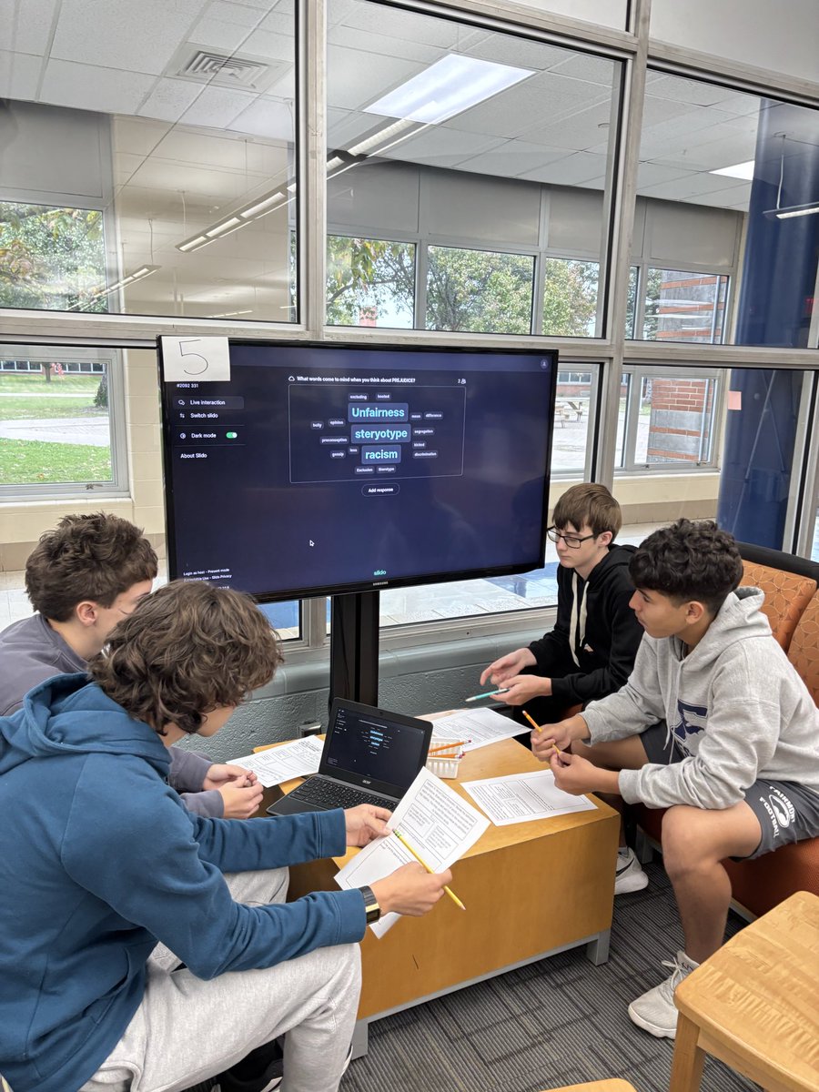 Mrs_Stickel's tweet photo. Thanks to Dr. Dennison for setting up great learning stations - these Survey stars are almost ready for Mockingbird! @KFHSFirebirds 
@KetteringLearns https://t.co/bQETVRsHDW