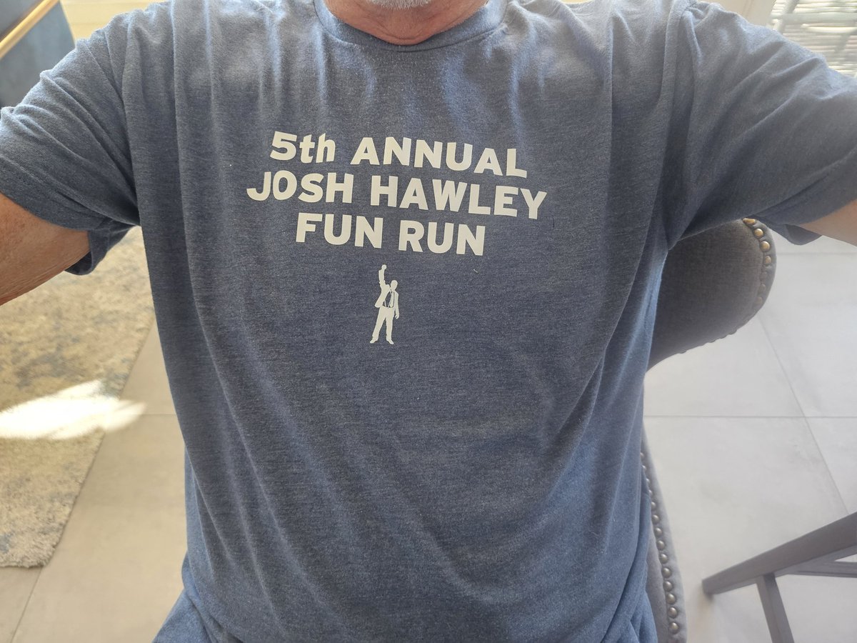 paulmagers's tweet image. Josh, the roll out has been spectacular.
The biggest sign up is for The Josh Hawley Tippy Toe Side Door Exit.
It's gonna be fun.