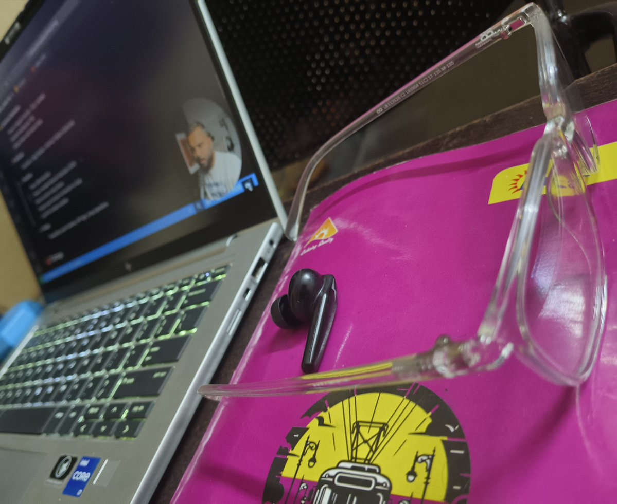 Rakesh_Gowda1's tweet image. Day 29 of #TUFWinterArc classes taught us about operators and all in js but side hustle learned it till functions different type and all 
#MERN #coder #every #CONNECT #WebDevelopment