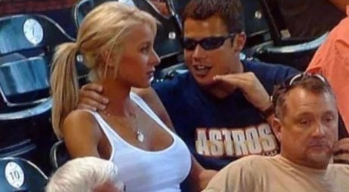 I don’t know if this is a bad take or the repeating of a bad take

Because at no point in their 18 months as a pro has Maye had it better than Caleb
 
Plenty of similarities, but this is a lame take regardless of where it originated

“Maye had it so much better than Caleb”