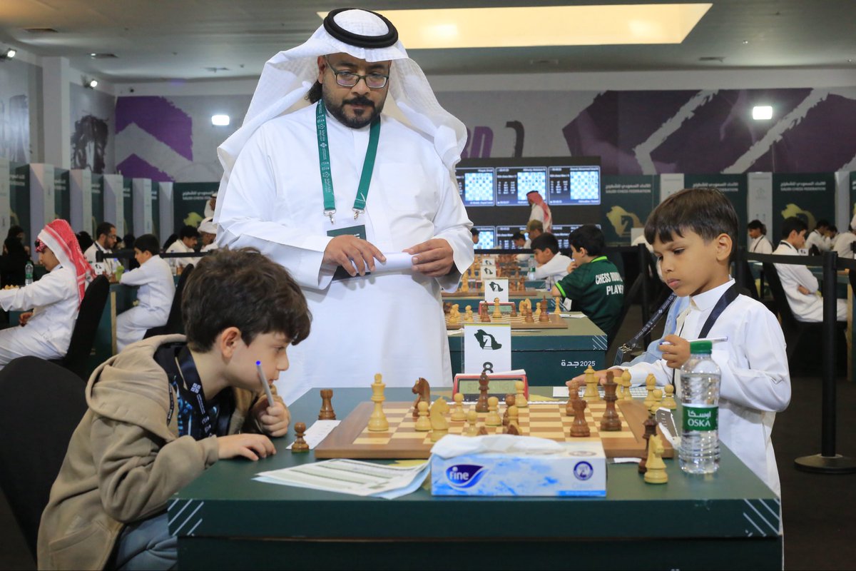 KSAchess's tweet photo. 📸 | خلونا نسجل الأبطال 😍🏆

#بطولة_المملكة_للشطرنج 🇸🇦
📍 كلية جدة العالمية @JICedusa https://t.co/vRurGQ6qdb