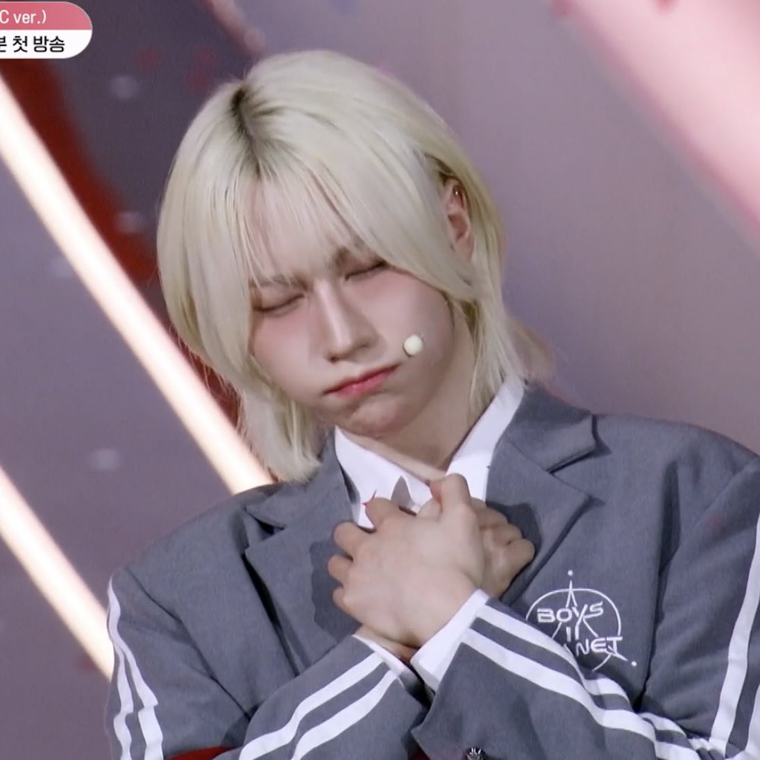 yourwarmspring's tweet photo. binghua it's the most talented and hard working person i know ! i'm sure he is gonna impress everyone  ☆ #BINGHUA #빙화 https://t.co/T64gKR8BVo