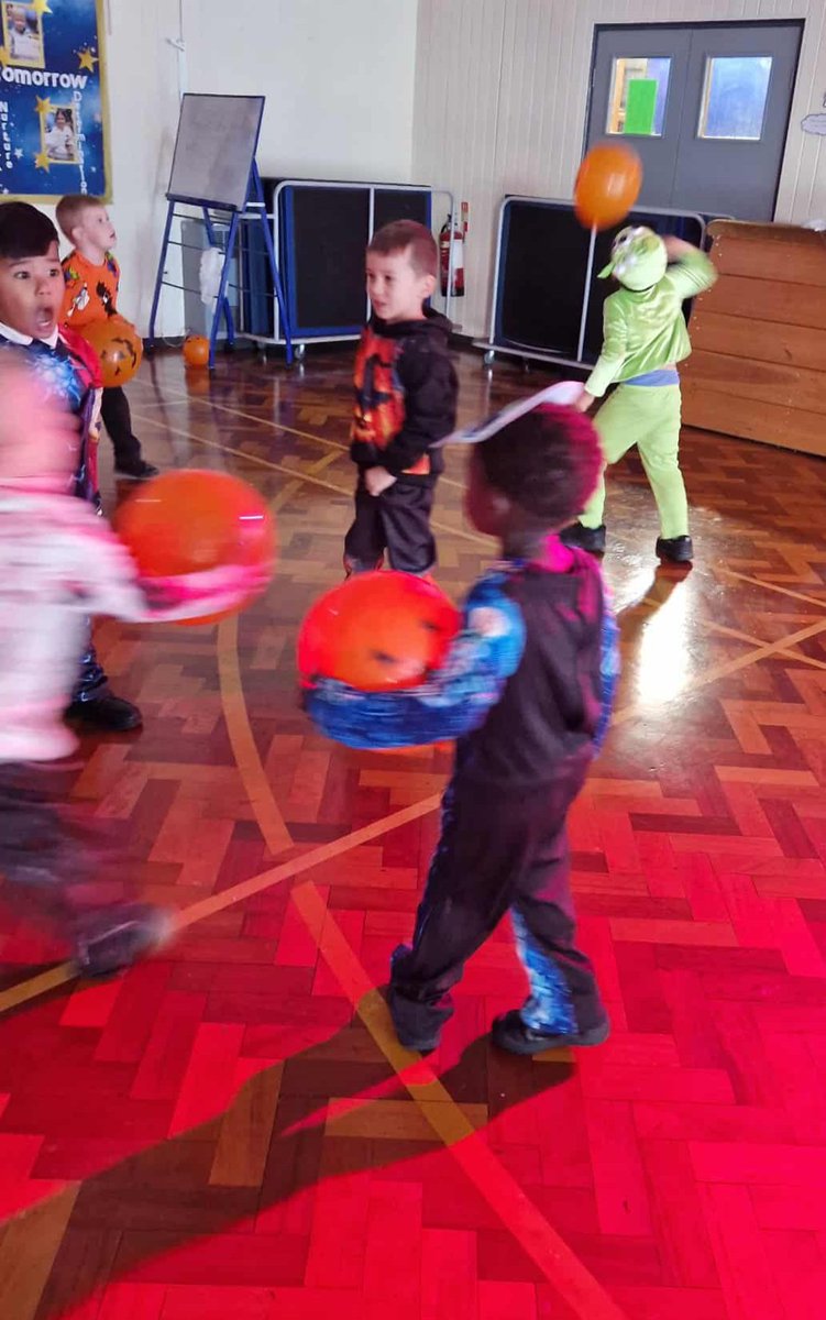 HMSGrimsbyfs2's tweet image. HMS Grimsby enjoyed their G2BG Halloween Disco. A fabulous treat that celebrated green behaviour and good choices. #EYFSFun @HMSGrimsbyfs2 @DeltaStrand 
@DeltaTrust_Org #G2BGTreat💚 @YourSchoolGames @ClareHa51528544