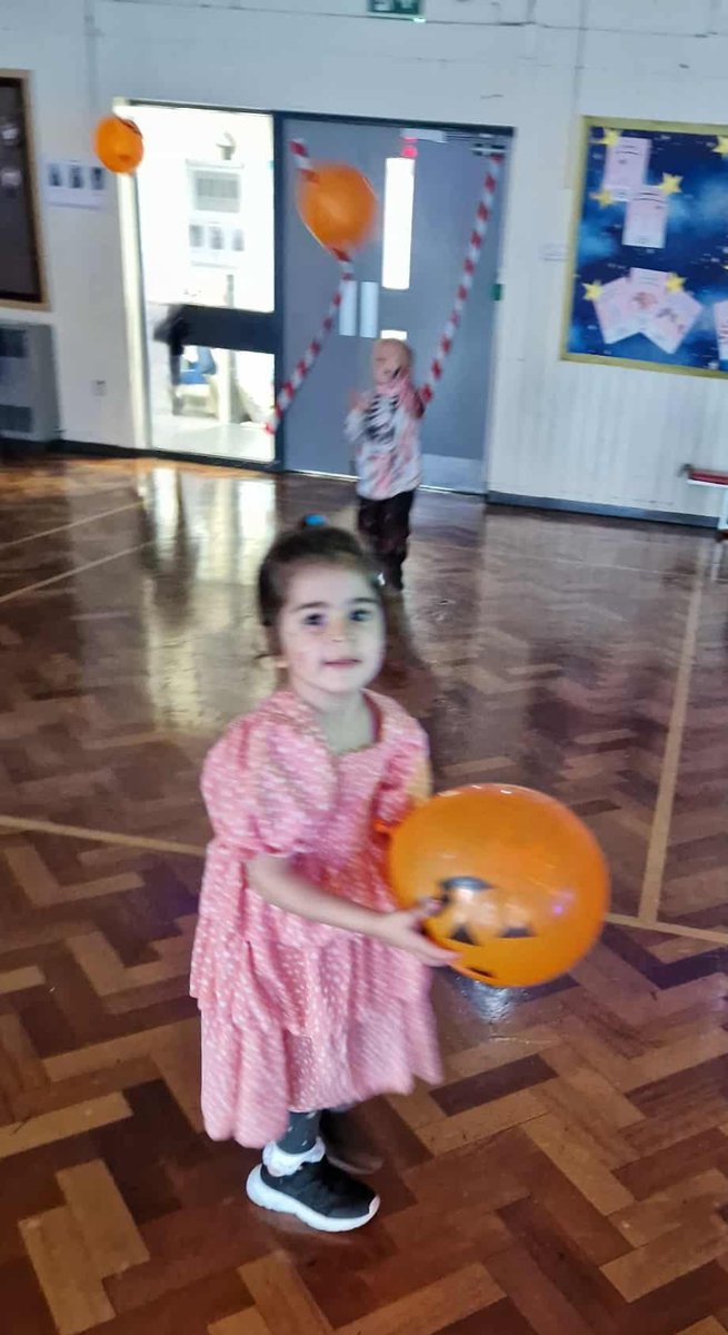 HMSGrimsbyfs2's tweet image. HMS Grimsby enjoyed their G2BG Halloween Disco. A fabulous treat that celebrated green behaviour and good choices. #EYFSFun @HMSGrimsbyfs2 @DeltaStrand 
@DeltaTrust_Org #G2BGTreat💚 @YourSchoolGames @ClareHa51528544