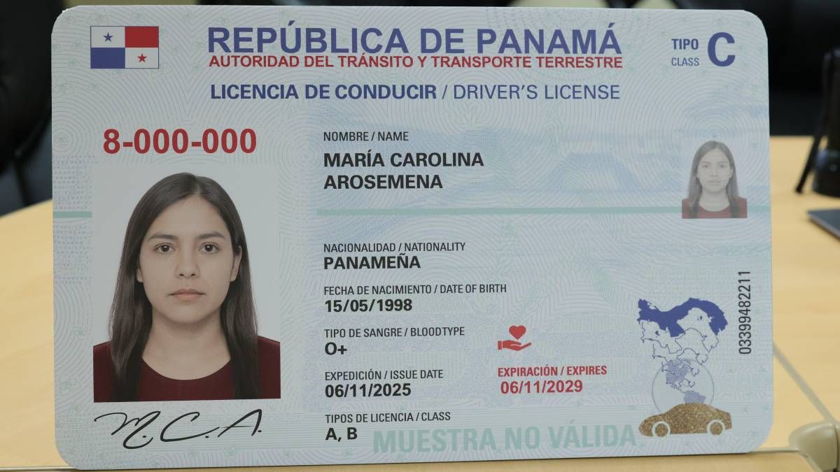 elsiglodigital's tweet photo. Así será la nueva licencia de conducir en Panamá. Dejarán atrás el viejo formato https://t.co/8aQYSbyKOV

#ESHechos https://t.co/8K5XaSK7qX