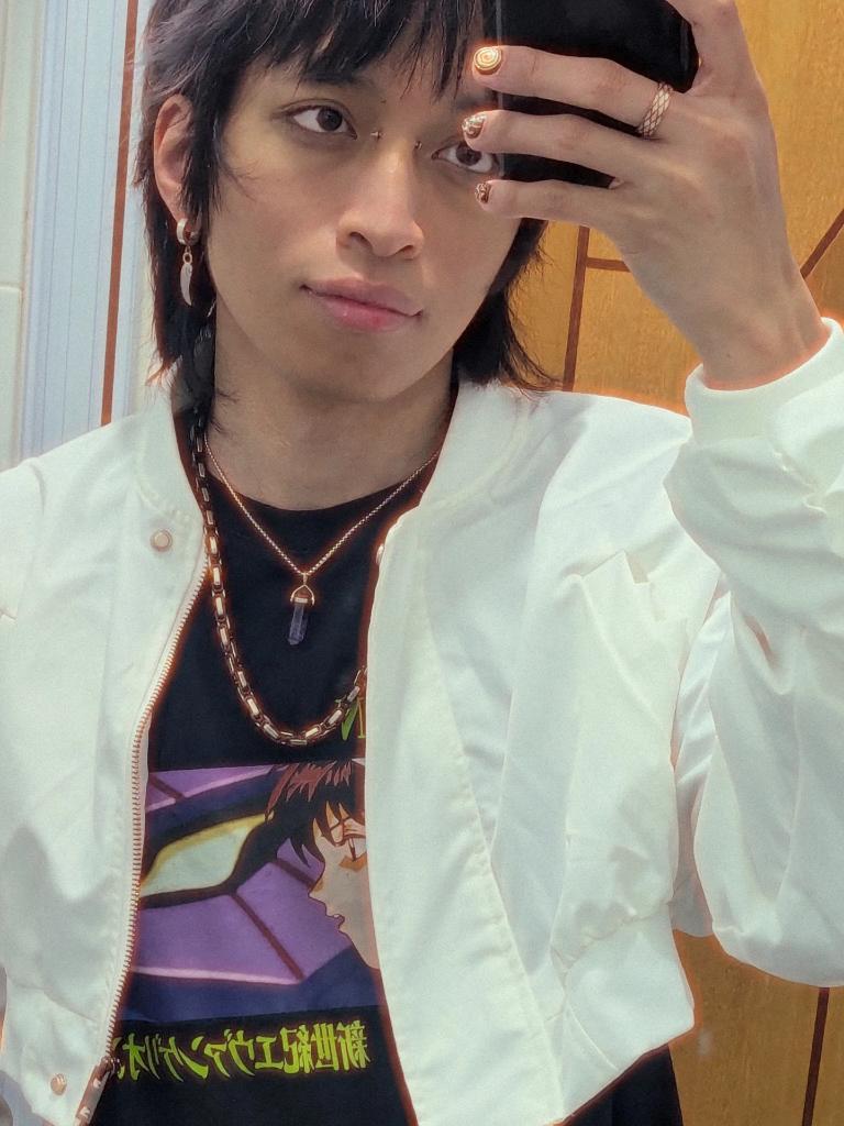 AelysianART's tweet image. &quot;Type shit.&quot; has been Q3&apos;s quote of the year

It&apos;s cringe to say u&apos;re based btw but I&apos;ve been finding a lot of joy in this broken world through practicing self-expression 🖤🩷💛🩵