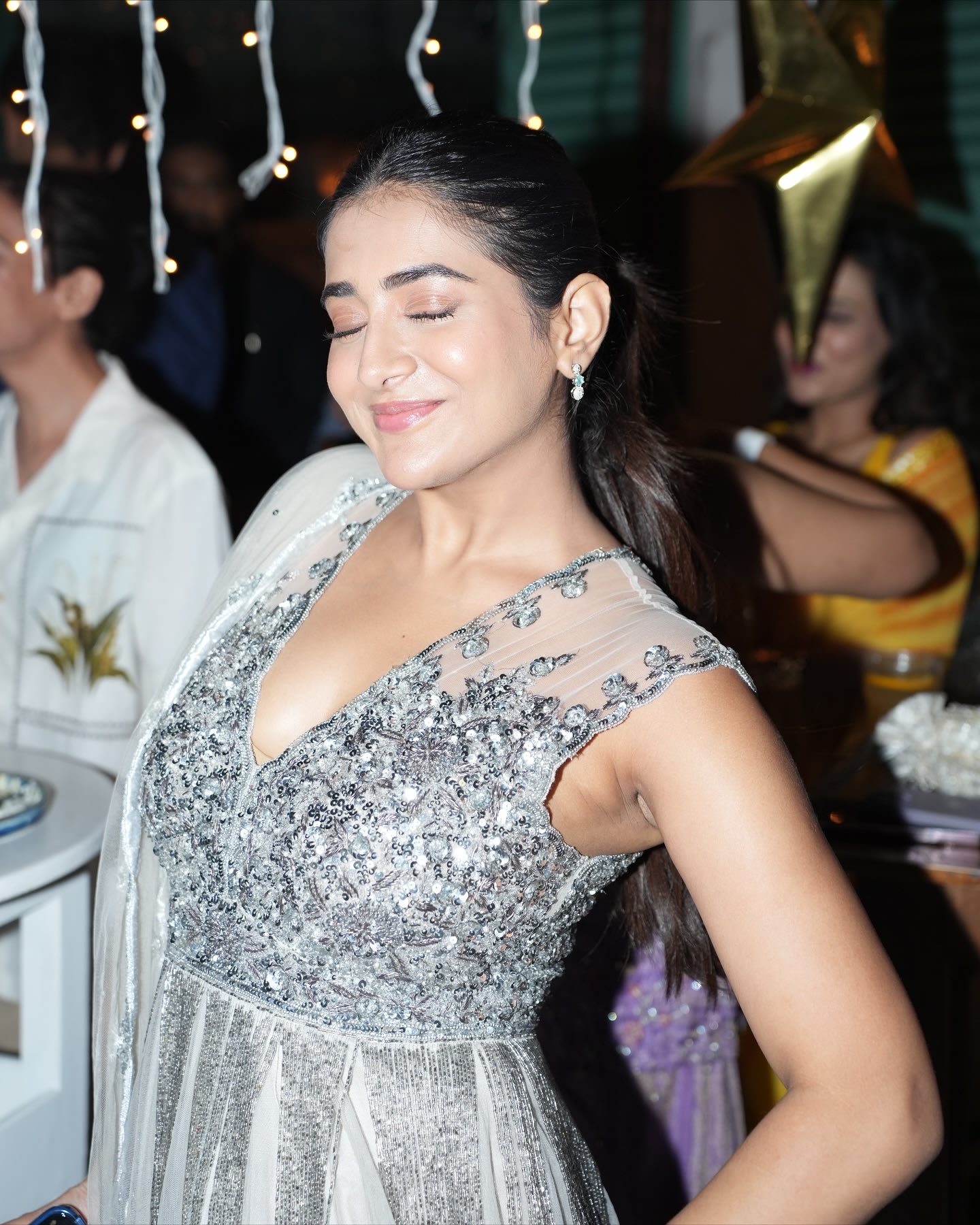 G4crFFWa8AgtXZm?format=jpg&name=large