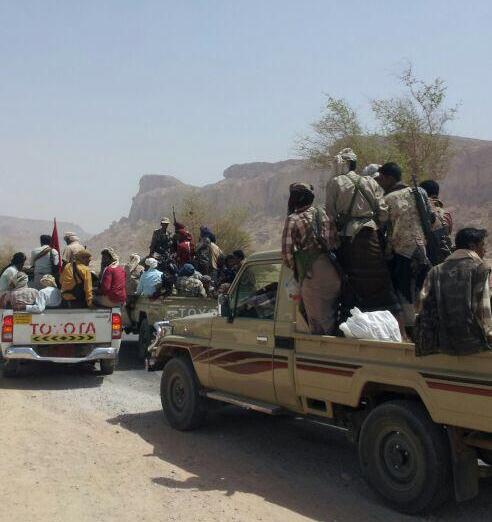 اقدام قبائل لقموش على اعادة قطع الطريق بين #شبوة و #عدن، وانه سيتم منع قواطر الغاز ووقود الكهرباء من المرور مثل ماحدث قبل يومين. 

يأتي هذا التصعيد من قبل قبائل لقموش احتجاجاً على اعتقال رئيس حراك الكرامة الشيخ صالح بن دابي القميشي ومرافقيه. 

#الجنوب_بحاجة_لقيادات_مخلصه