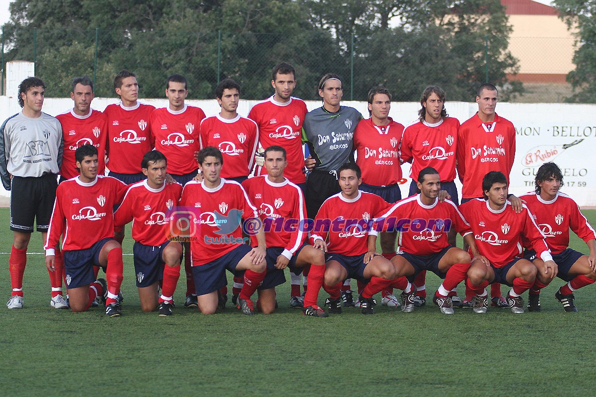 11contra11com's tweet photo. #aquellos11contra11
⚽️ @clubdepguijuelo #TerceraDivisión 
🏟️ Municipal de Guijuelo
📆 Agosto 2005

#fútbol #salamanca #recuerdos #aquellosmaravillososaños #3division #tercera https://t.co/gejQ5JeRf0