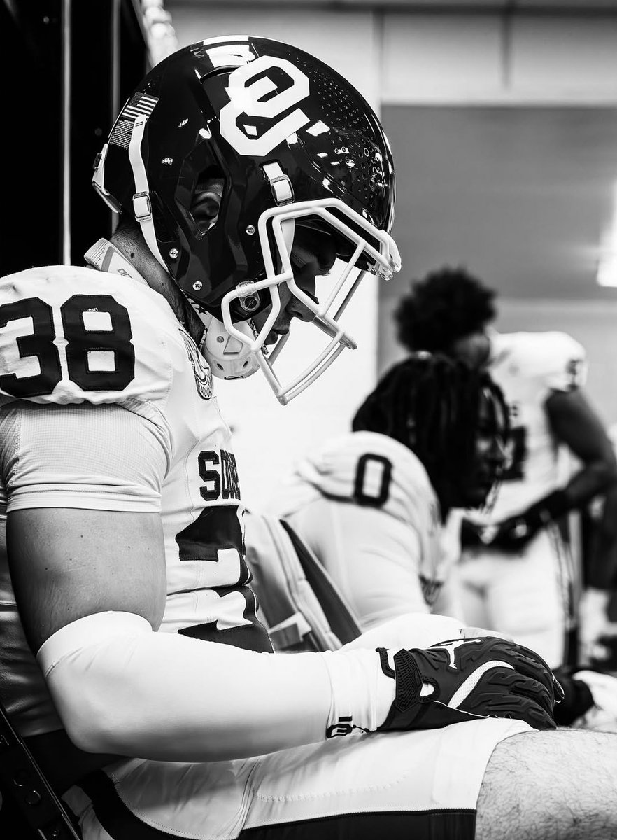 KC🏴☠️ tweet media