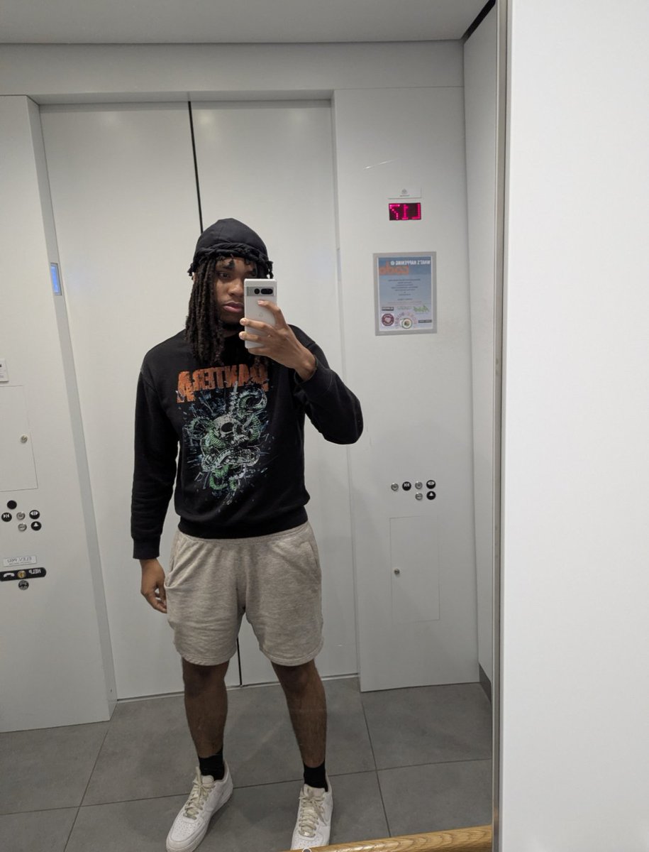 Blue Ciffer tweet media