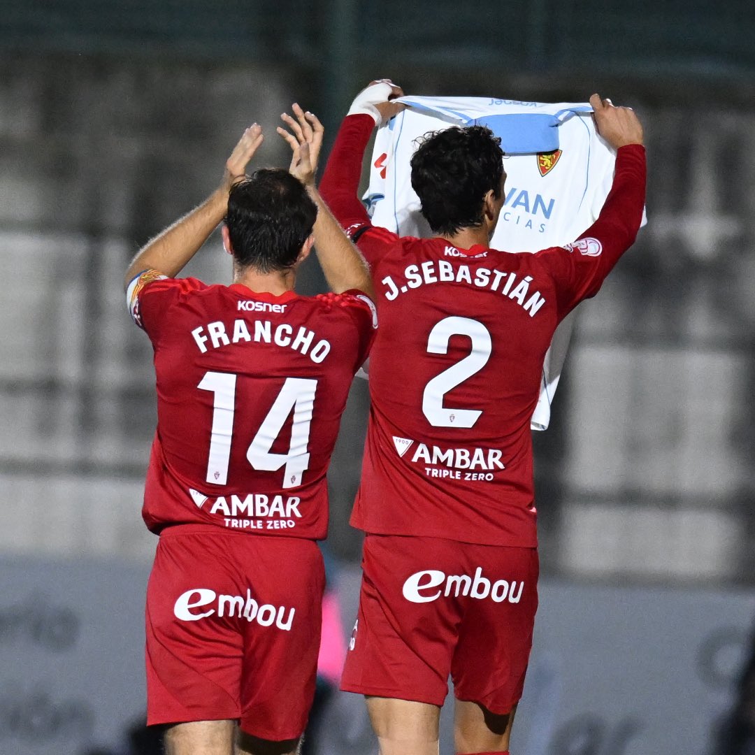 RealZaragoza's tweet photo. Por ti, Jorge 

Vas a estar de por vida en nuestros corazones 🤍 https://t.co/BNWeVFXtzt