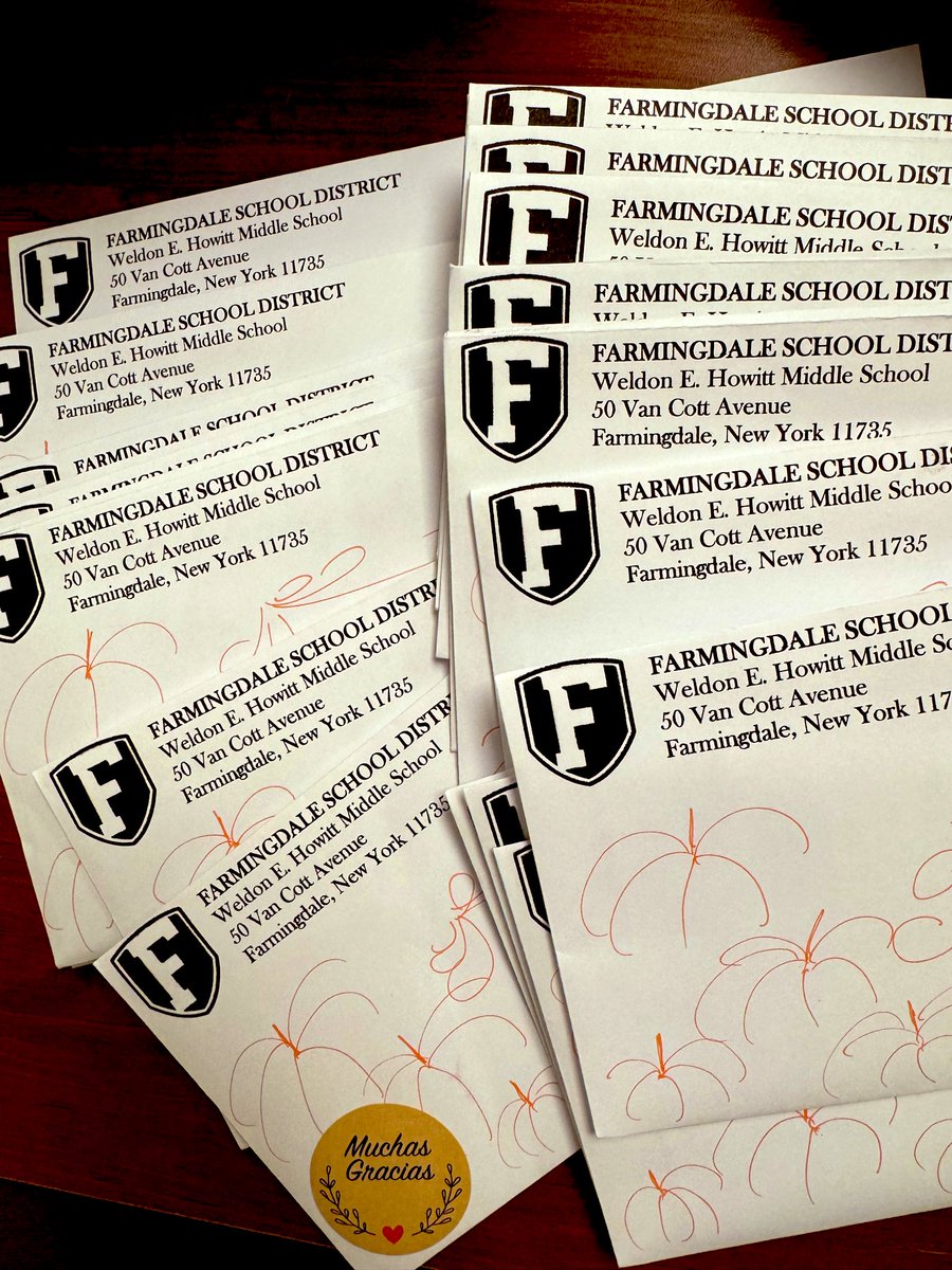 #Gracias
#Gratitude 
Sending out some goody- goody letters home to students who are role models! Grateful have them in our classrooms.
#SomosDalers
#DalerPride
#VamosDalers 
<a href="/HowittMS/">HMS Dalers</a>