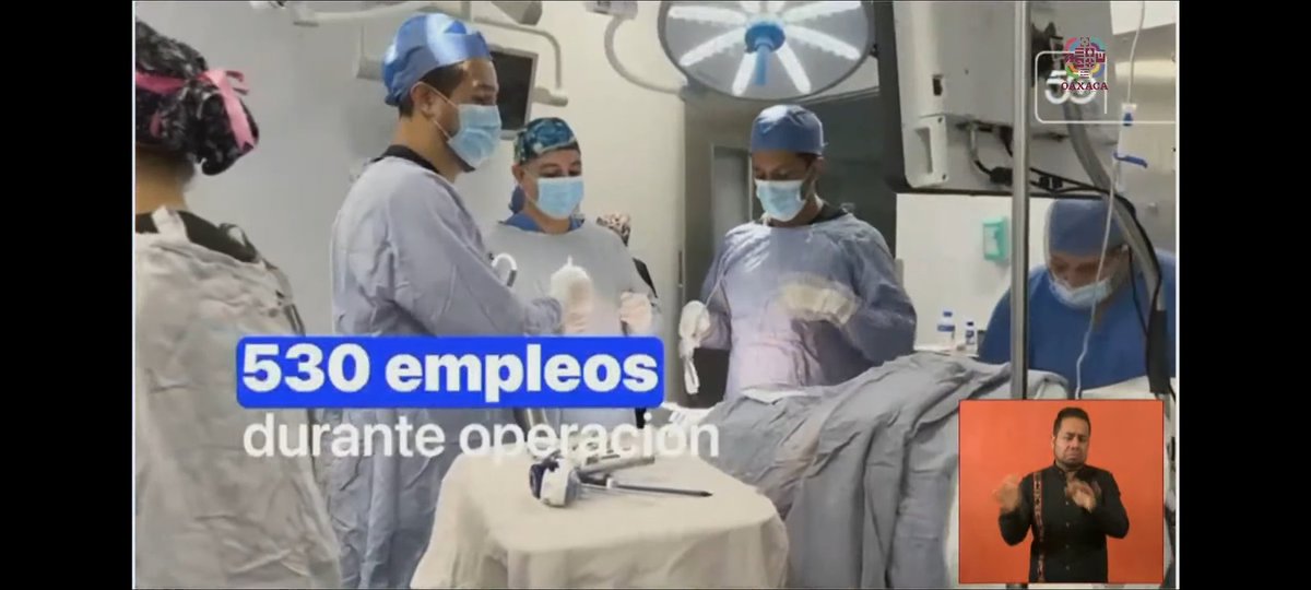 dr_alexsaavedra's tweet photo. La #AsociaciónDeClínicasYHospitalesParticulares de #Oaxaca, seguramente ha de estar feliz por haber sido tomada en cuenta por la próxima llegada de #FiftyDoctors a la Cd. Aunque a decir verdad muchas deberían desaparecer por operar sin regulación sanitaria y en la clandestinidad. https://t.co/aVkTJj6gtA