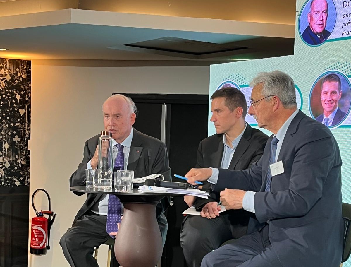 #SoireeOTRE2025 

💬 Table ronde de l’#OTRE : acteurs du transport et institutions ont échangé sur l’impact de la conférence #AmbitionFranceTransports.

🎙️ <a href="/Dbussereau/">Dominique Bussereau</a> : « Cette conférence a instauré un état d’esprit et formulé des propositions pour la future loi-cadre. »