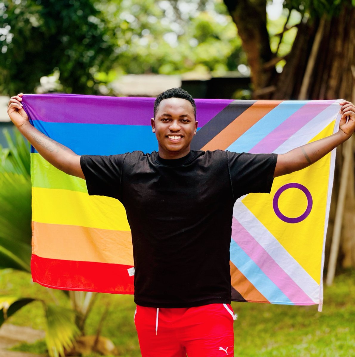 Hans senfuma tweet media