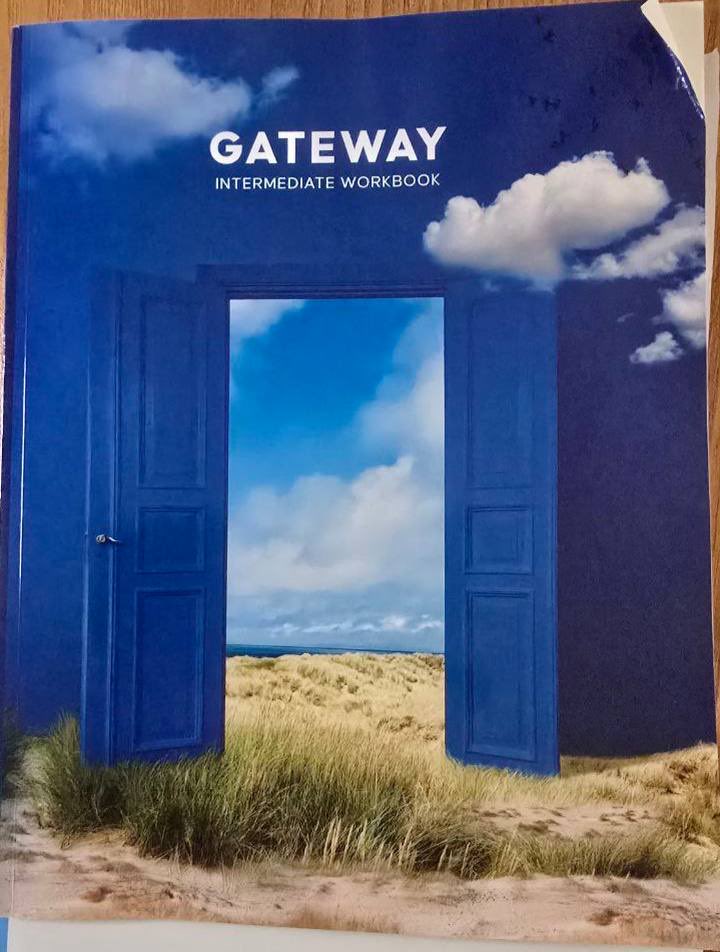 من أقوى الكتب التي يتم تناول بعض أسرارها الآن في سهرة الأكاديمية الدولية الليلة .. سحر الأكواد الرقمية وفقاً لتدريبات الCIA الأمريكية
#اللقاء_التعليمي_المفتوح