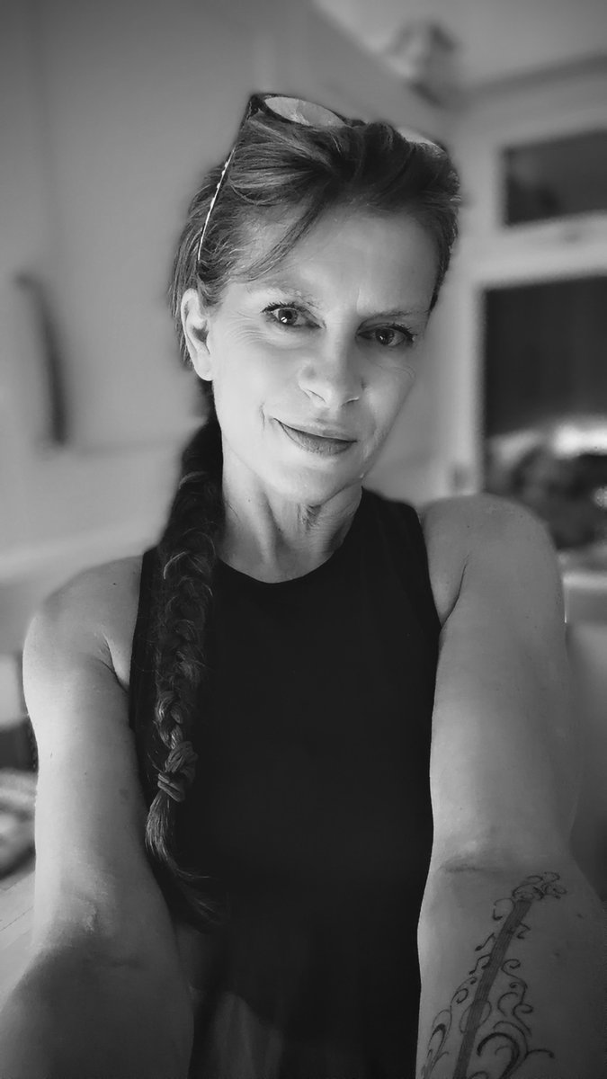 3violetMistyblu's tweet image. Pooped face!!
#spin