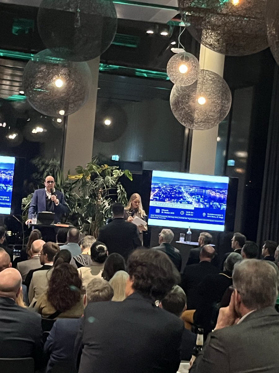 200 angemeldete Gäste bei der #RealEstateLounge in #Bonn