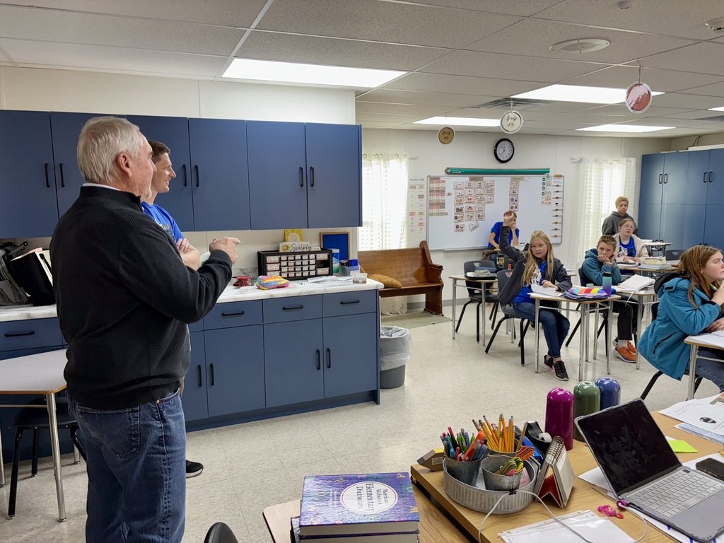 bh_bobcats's tweet photo. In another installment of "Day as a Principal," we had the pleasure to have Nebraska Senator Dave Murman out to our school today.  Thank you for visiting and learning about Blue Hill Schools.

#bhleads https://t.co/TDwZKbpoyA