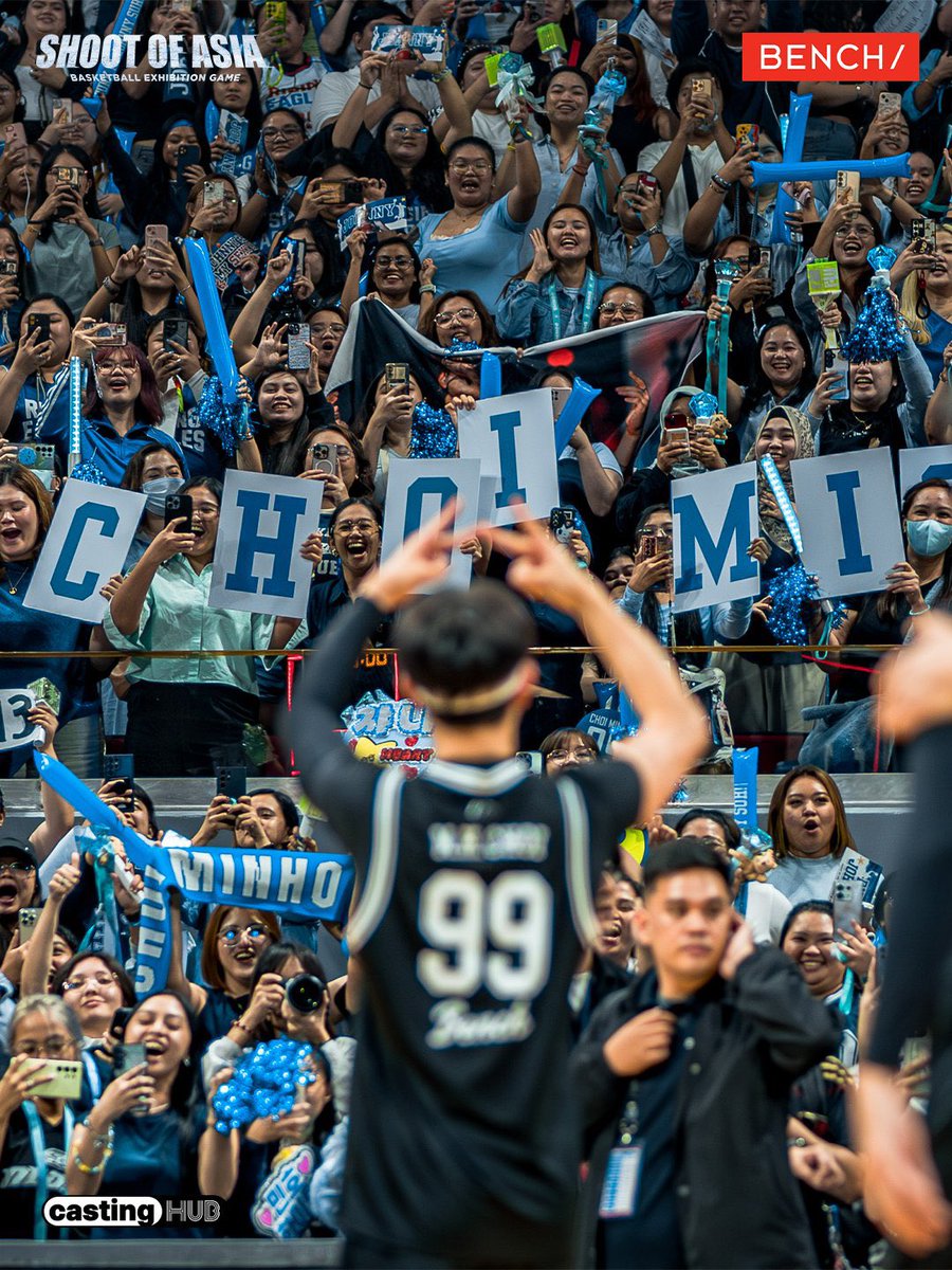 I'm obsessed with this picture 🩵 so proud of you, Captain Choi Minho