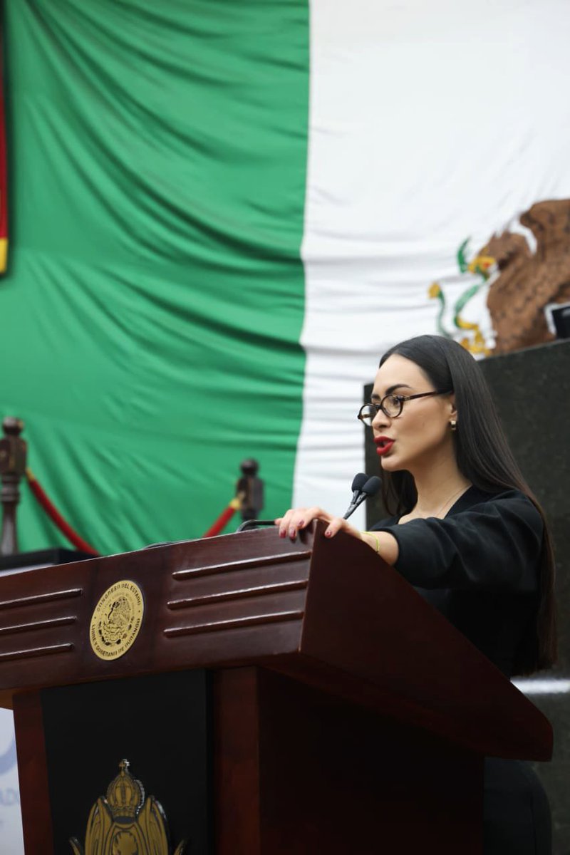Durante la sesión de hoy en el <a href="/CongresoDurango/">Congreso Durango</a> presenté una iniciativa de reforma a la Ley de Educación del Estado que busca fortalecer la transparencia y la participación de las familias en la educación pública.

La propuesta dota de certeza jurídica el funcionamiento de las