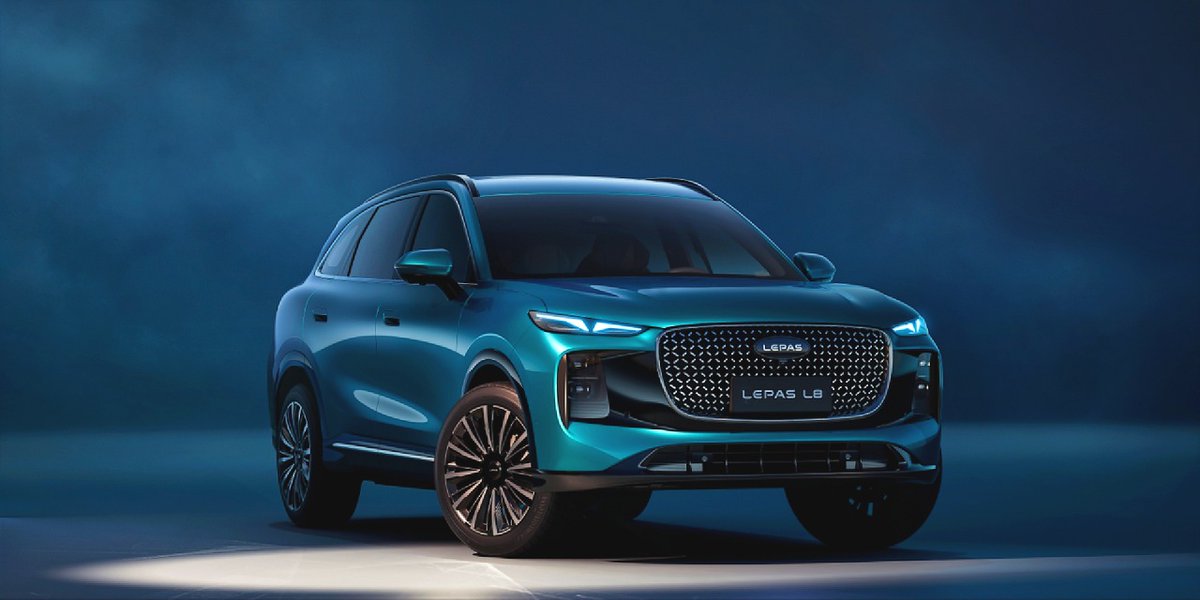 Emovilidad's tweet photo. El nuevo #Lepas L8 llega con una propuesta diferente: diseño, tecnología y eficiencia en un mismo #SUV híbrido enchufable. Una fórmula que apunta directo a los gustos internacionales
👉https://t.co/HIrZjRanNL
❎#LepasL8
❎#HíbridosEnchufables
❎#MovilidadEléctrica https://t.co/mCmFCl6zH0