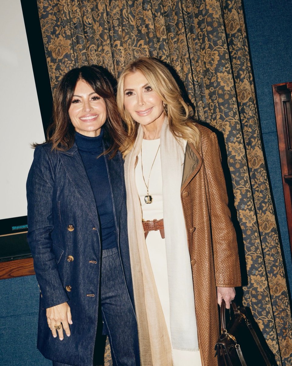 cherirkaufman's tweet photo. Grateful to witness Darkness to Light on the big screen — a powerful film by my dear friend and visionary director, Victoria Bousis. So proud of all the heart and artistry she brought to this beautiful film. 💫🎬 https://t.co/t8PPr2HMse