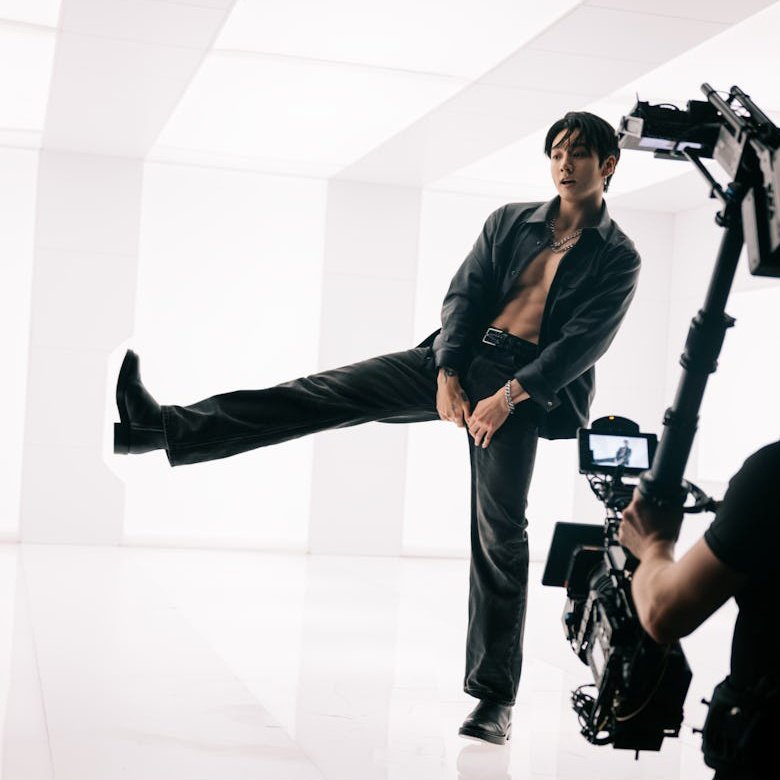 thestarboyjk's tweet image. 