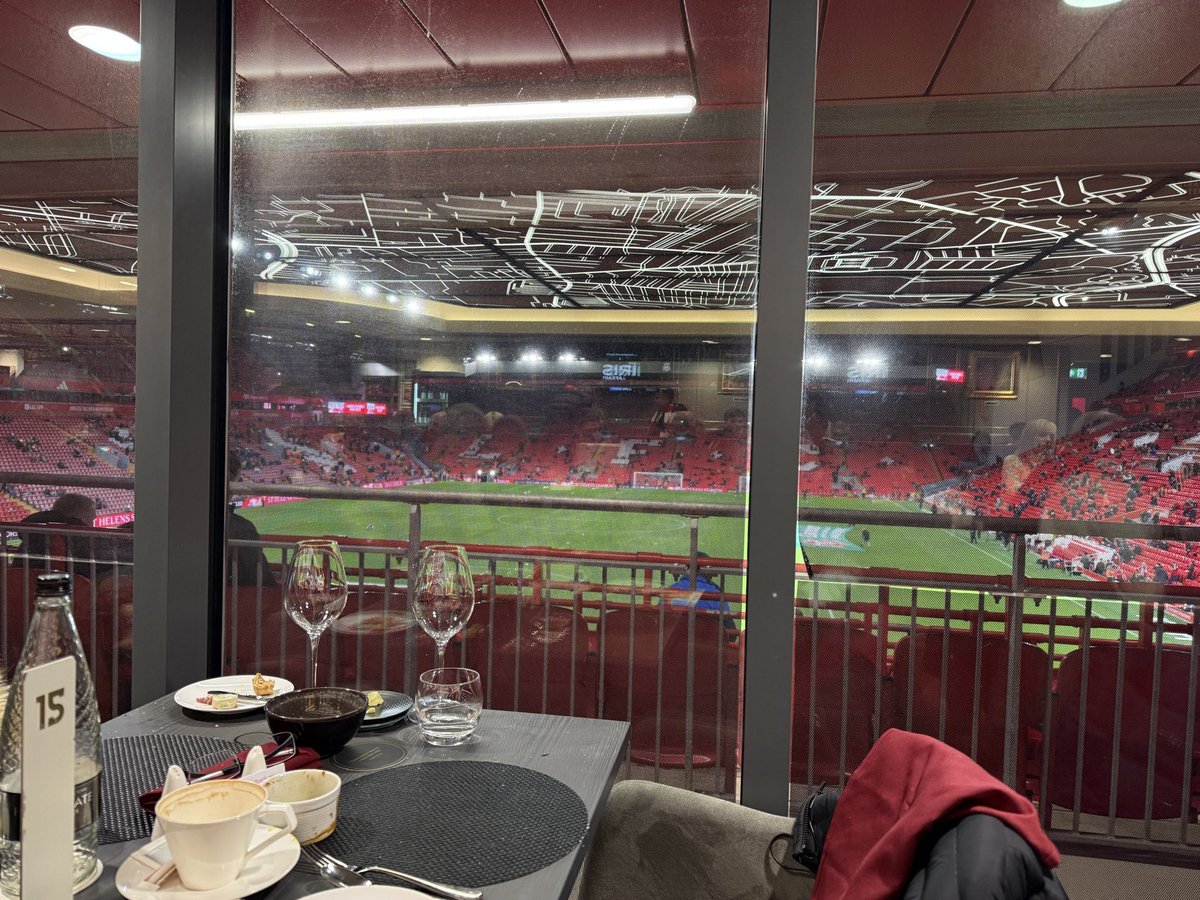 💻 🅟🅐🅤🅛 💾 tweet media