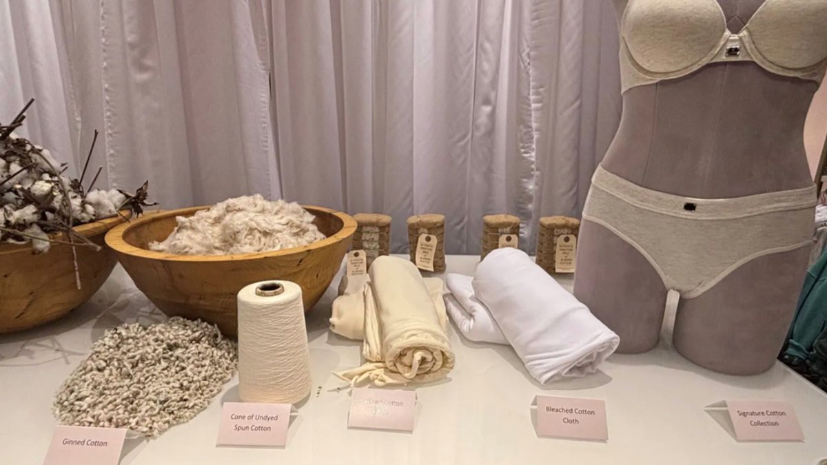 endetail_llc's tweet image. #VictoriasSecret is rewriting its retail script… and it starts with light pink.

Their new Georgetown store in D.C. is bright, airy, and joyful! (Gone are the dark, club-like interiors of the 2000s.)

Learn more at retaildive.com/news/inside-vi….

#retaildesign #storedesign