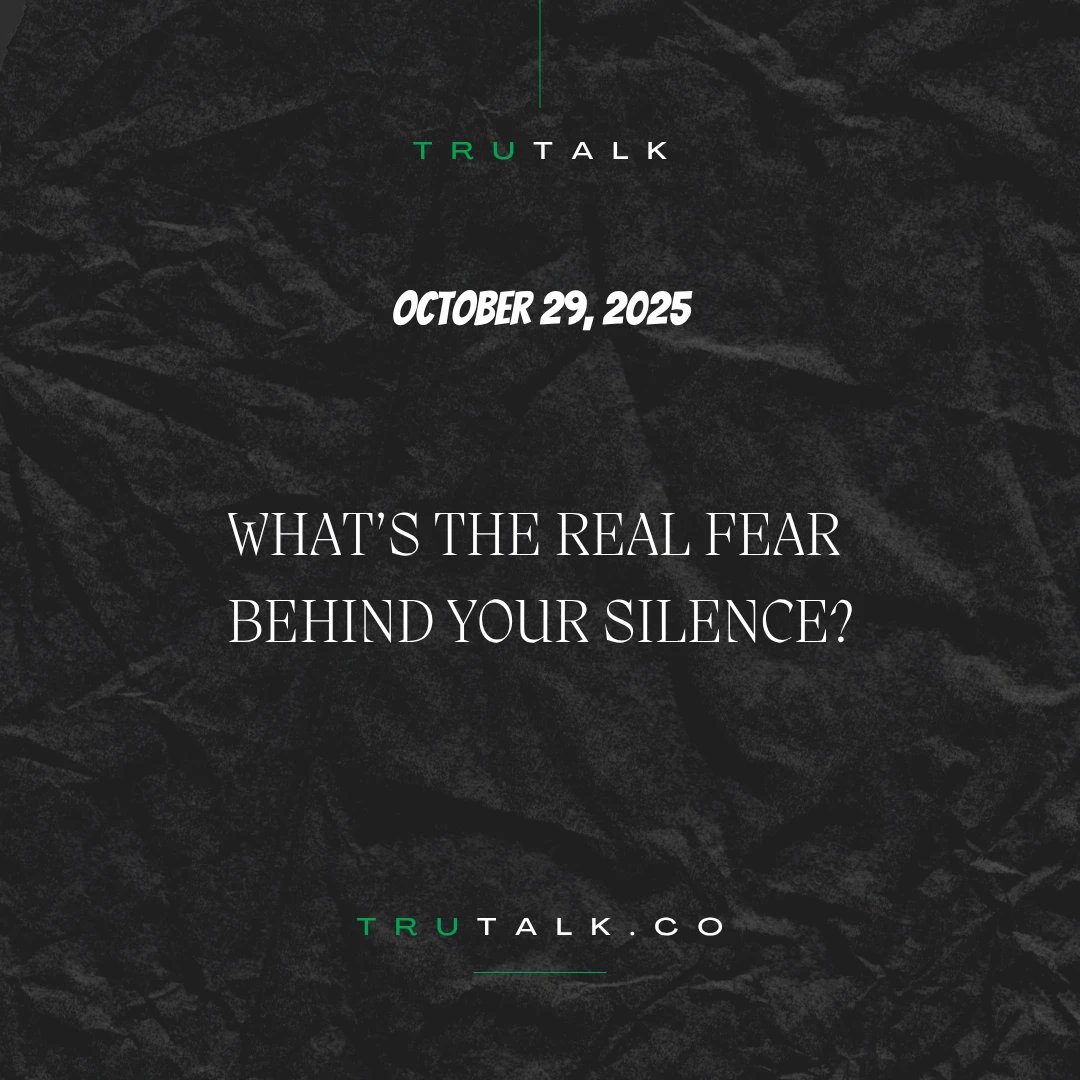 Ryan_DeMent's tweet image. You&apos;re afraid to look cringe online…
but cool doesn&apos;t pay the bills.
Post the content. Be awkward. Get better.

#PostItAnyway #BuildInPublic @TonyRobbins @GrantCardone @Ryan_DeMent