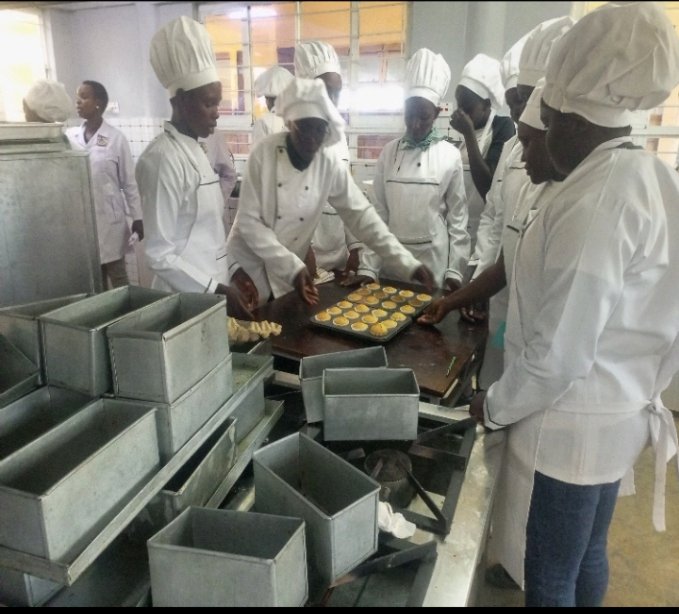 Gewckenya's tweet image. Empowering young women through Food &amp;amp; Beverage skills! 
At GEWC, we train women in catering, hospitality &amp;amp; culinary arts  preparing them for jobs, self-employment &amp;amp; beyond.
Economic empowerment  freedom &amp;amp; dignity. 

#GEWC #WomenEmpowerment #EndGBV #SkillsTraining #FoodAndBeverage