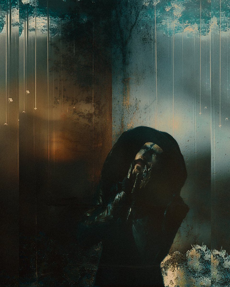 But I’ve seen a little 
Of a lotta things
I ought to have known

“The Art Of Letting Go” out now. Link in bio. 

📷: <a href="/RoniitMusic/">Roniit</a> 
Edit / Photoshop: Alone Architect