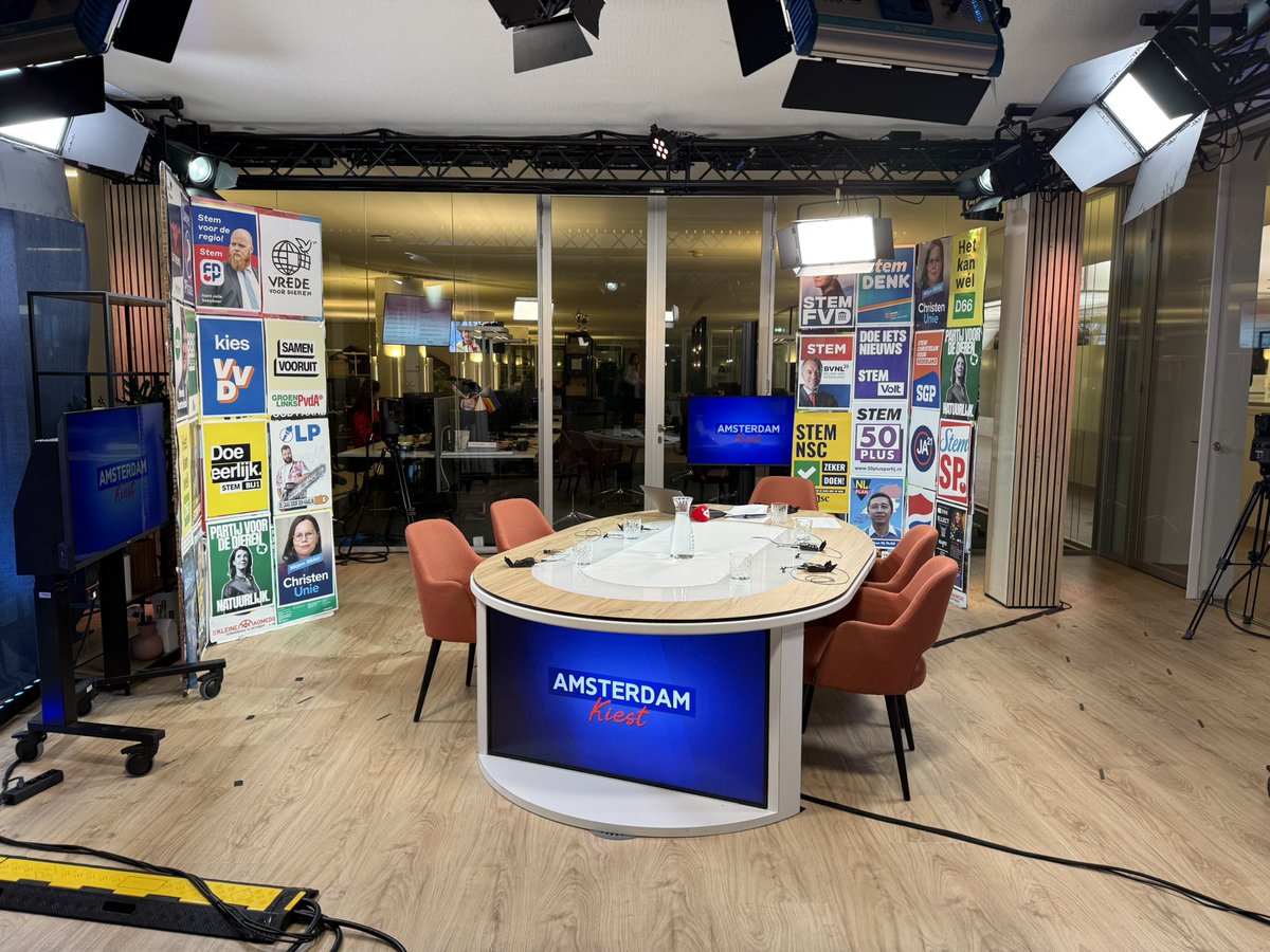 Straks 20:30 live op @at5!

Inclusief live NOS-exitpoll om 21:00 uur

Voor iedereen die als allereerste wil horen wat de landelijke uitslagen voor Amsterdam gaan betekenen en die glasheldere politieke duiding wil horen.