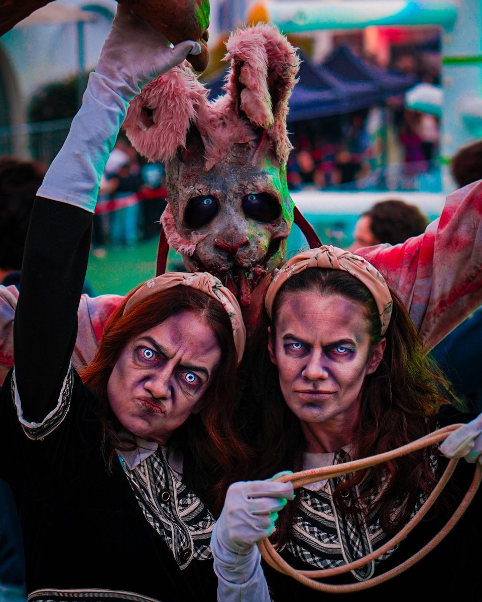 👧🏻🐰🔪 Aquello que un día te dio ternura… hoy te persigue entre las sombras. 

En Horrorland, hasta tus recuerdos más dulces se convierten en pesadillas. Porque todo en esta vida puede tener su lado oscuro. 😱

#Horrorland #ScreamPark #HorrorBox