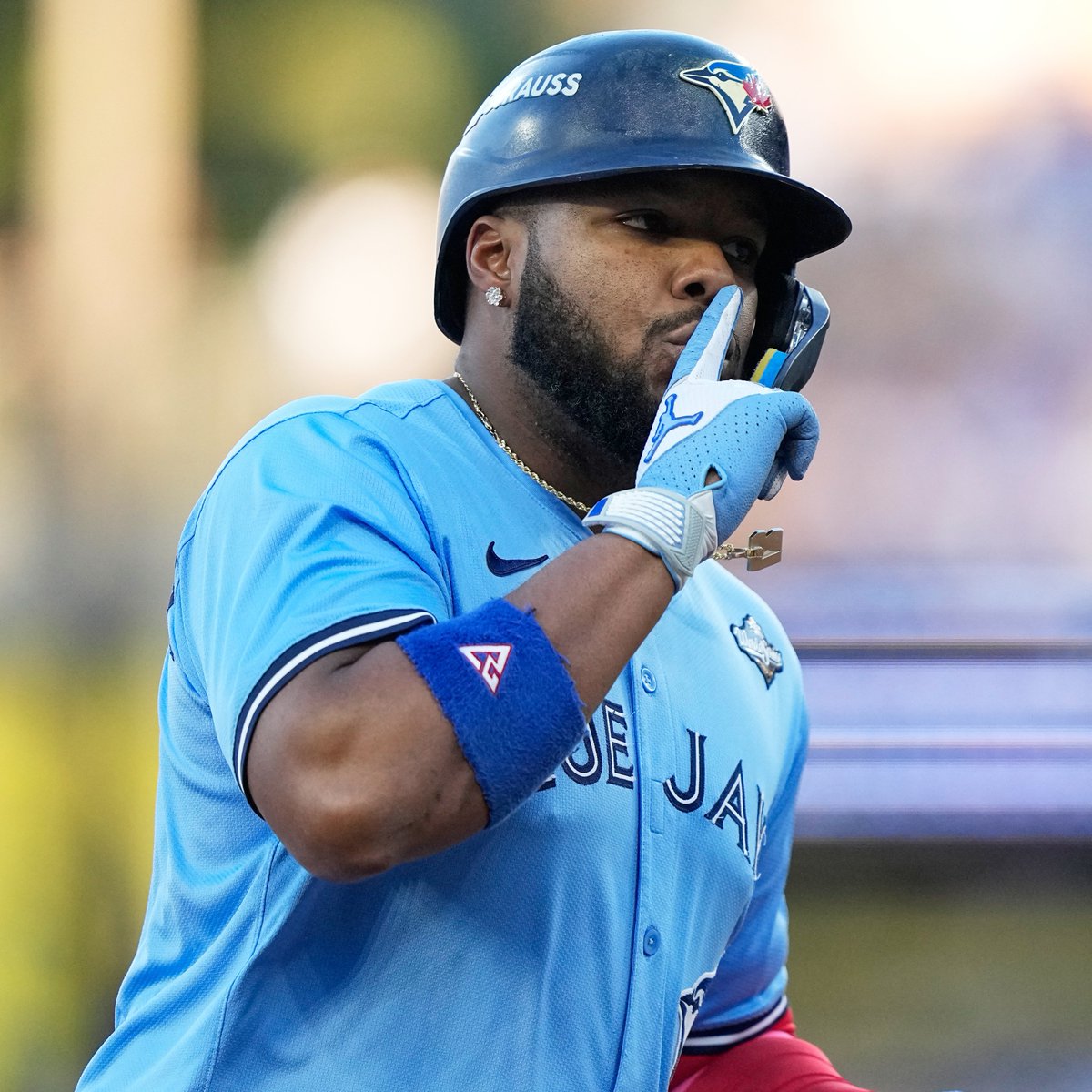 For the first time in #WorldSeries history, a team has gone back-to-back to start the game 🤩