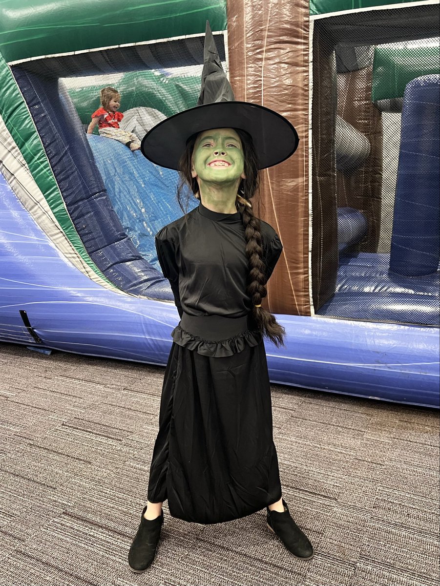 Rain? No problem. We’ll just have the <a href="/FairviewBC/">Fairview Baptist Church</a> Fall Festival indoors! Thankful for all the volunteers who served tonight!