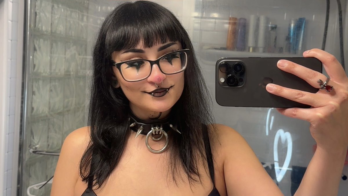 Come hang with me and the gang! We’re playing peak then repo!
••• twitch.tv/teacuwup
••• <a href="/mawytan/">🍯 mawytan 🐝✨ - marbear era!!</a> <a href="/SquidleWibbly/">SquidleWibbly 🦑</a> <a href="/geemikeyyy/">Greatllyunhelpful🐝</a>