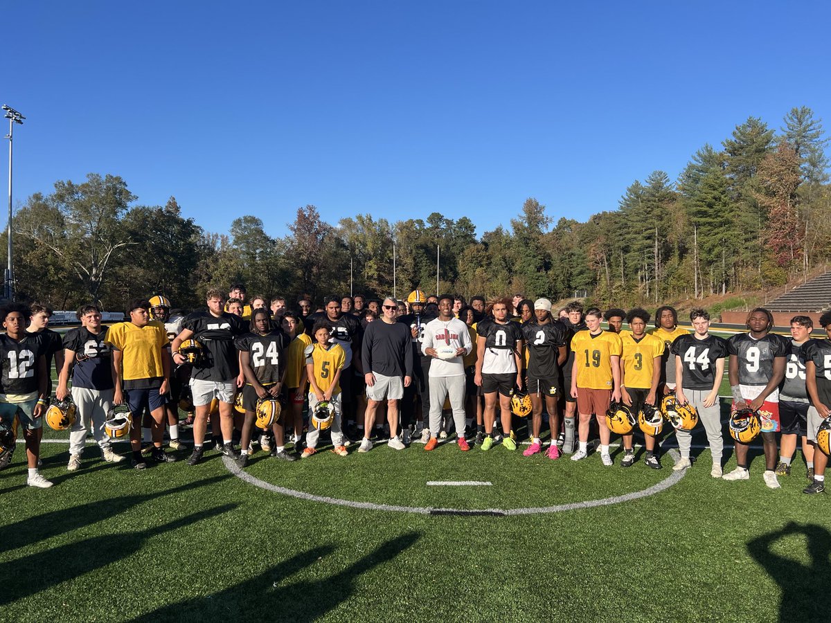 HUGE THANKS TO <a href="/CarolinaPreps1/">CarolinaPreps</a> FOR RECOGNIZING ME AS PLAYER OF THE WEEK FOR WEEK 8 (vs Shelby)‼️WITH A STAT PERFORMANCE OF 4 TDS, 18 TOTAL TACKLES, 4 SACKS, 1 PBU, and 2 PANCAKE BLOCKS‼️ALL GLORY TO THE MOST HIGH🙏🏾✝️  <a href="/LincolntonFB/">Lincolnton Wolves Football</a> <a href="/SWiltfong_/">Steve Wiltfong</a> <a href="/TomLoy247/">Tom Loy</a> <a href="/Hayesfawcett3/">Hayes Fawcett</a> #WolfWay